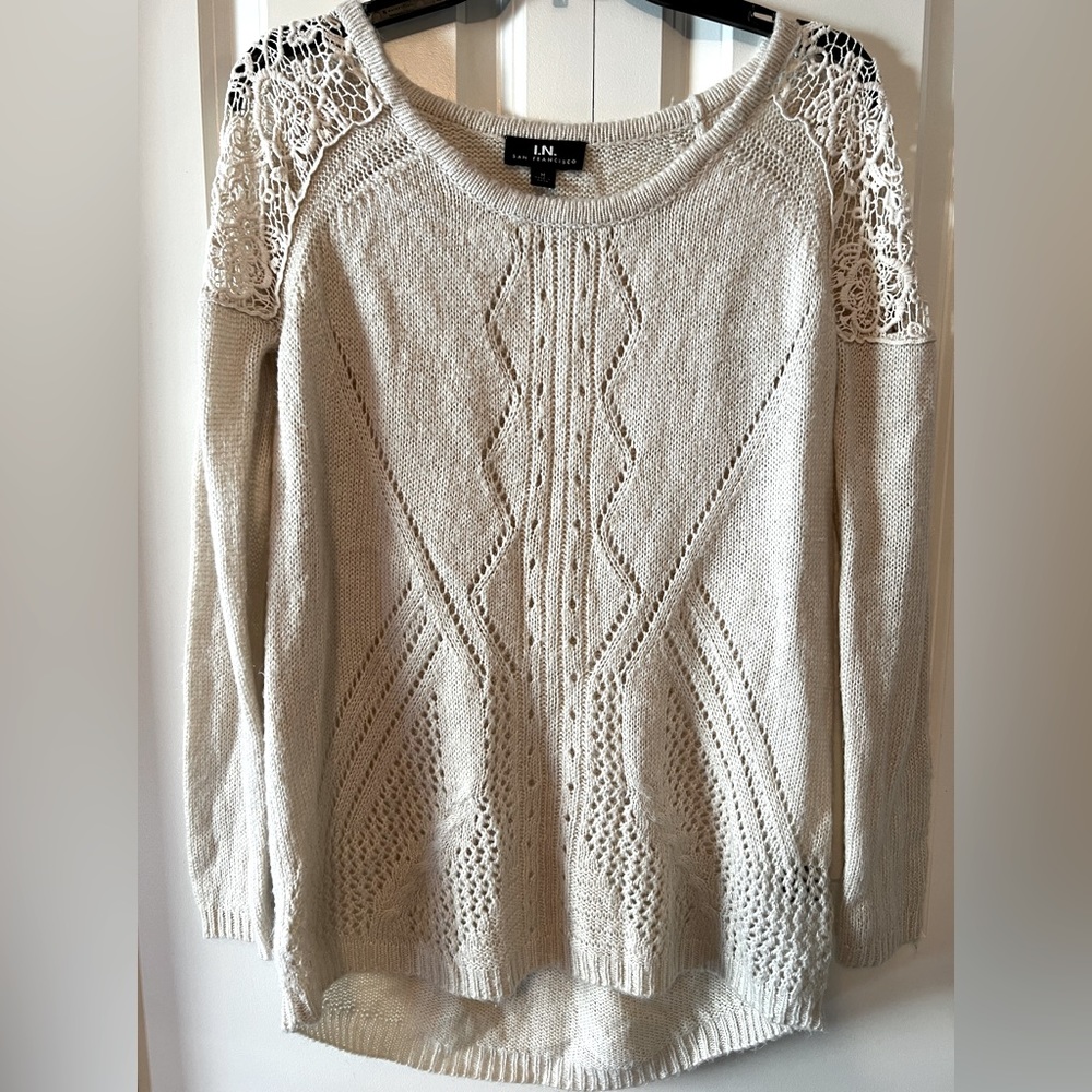 I.N. San Francisco Cream Sweater w/Crochet Shoulder Ladies Med